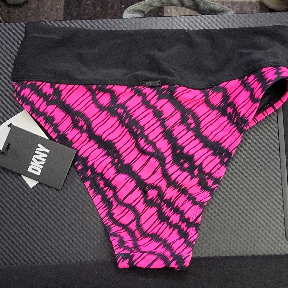 Nwt‎ DKNY Pink and Black High-Waisted Bikini Bottom XS